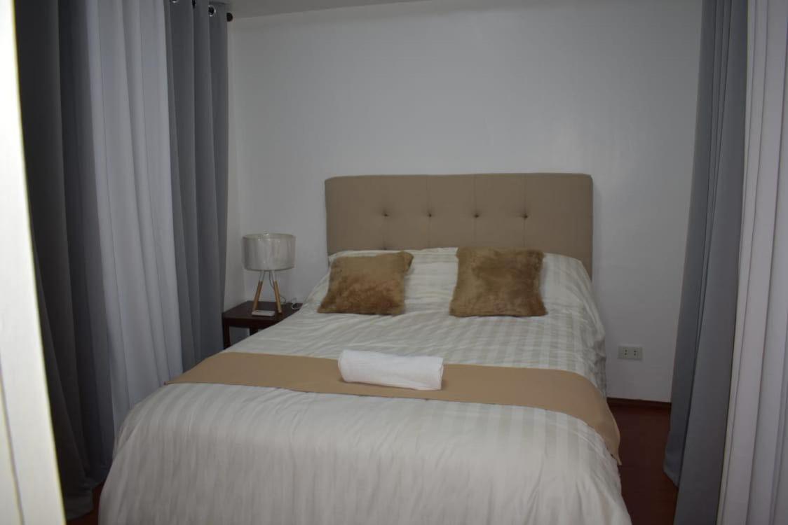 Affordable Makati Apt Manila Exterior photo