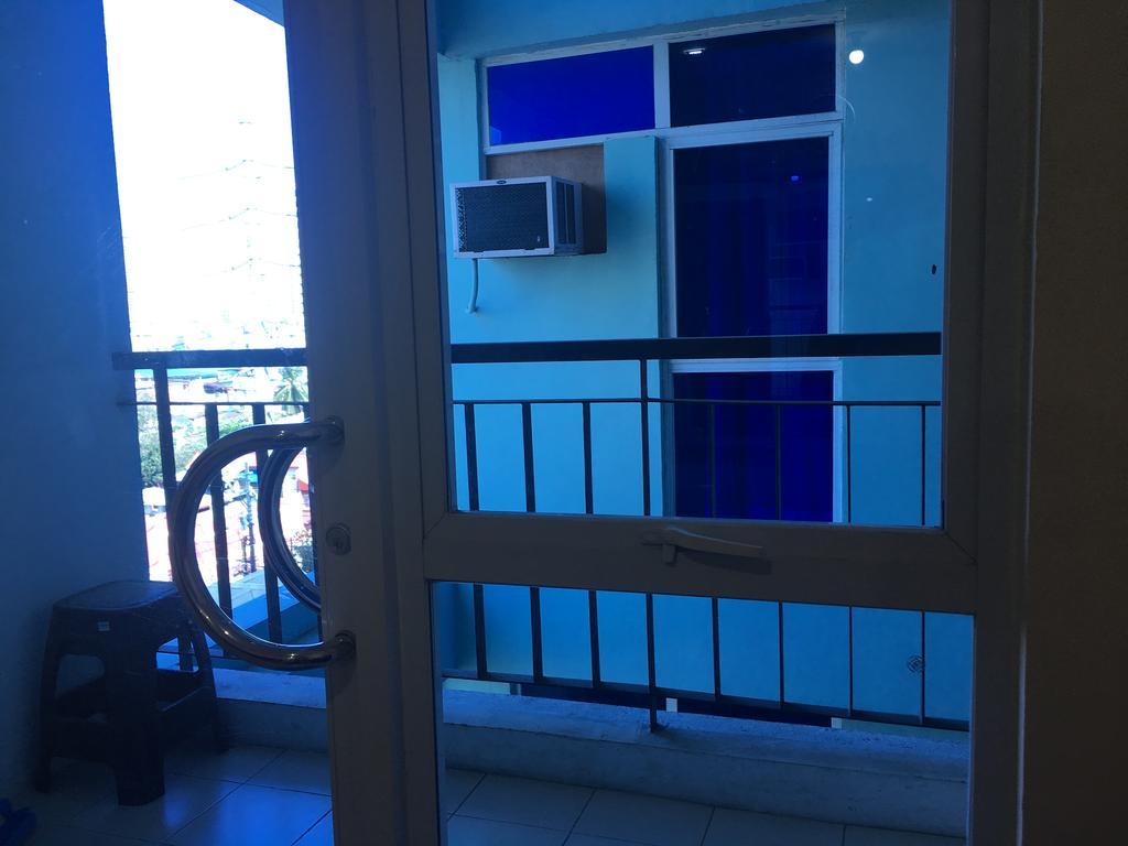 Affordable Makati Apt Manila Exterior photo